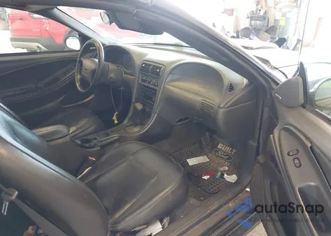 2004 Ford Mustang z USA, uszkodzony, nr VIN 1FAFP44604F146614